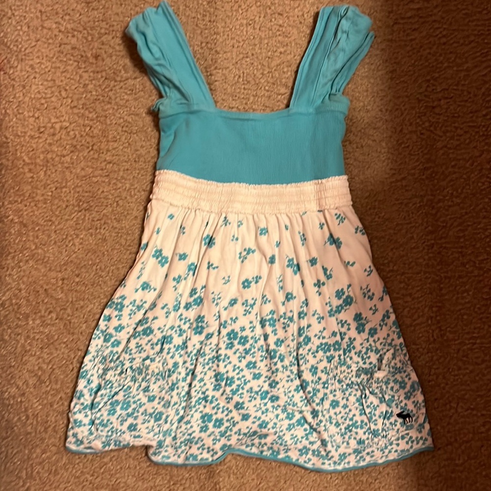 Sleeveless top